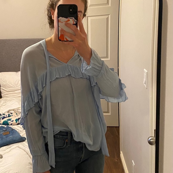 Blue Blouse - Picture 6 of 7